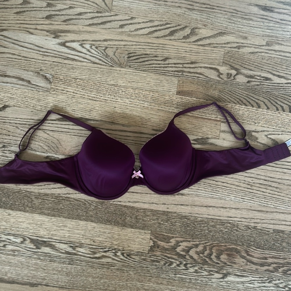 NWOT body by Victoria bra